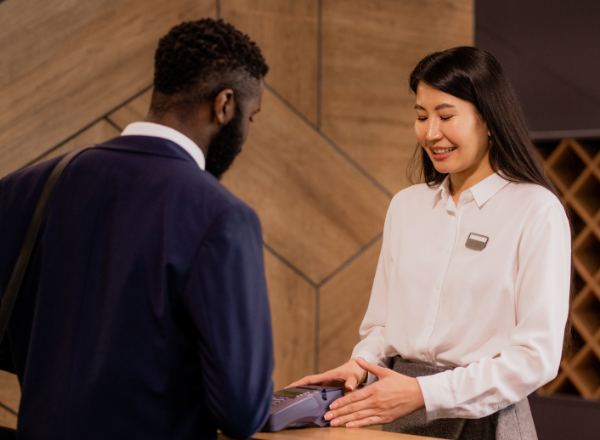 Réceptionniste d'hôtel - compétences en anglais à Toulouse